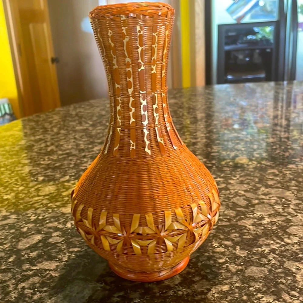 Vintage Chinese Woven‎ Vase with Liner
